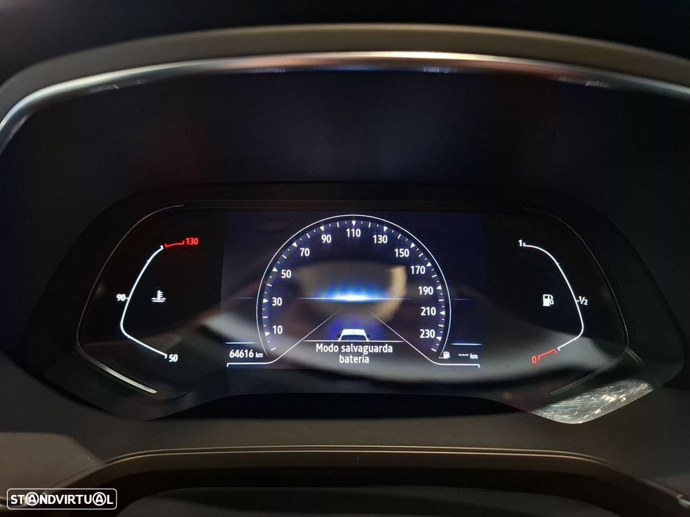 Renault Captur 1.0 TCe Exclusive - 18