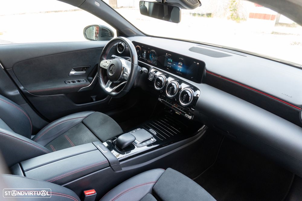 Mercedes-Benz A 180 7G-DCT AMG Line - 21