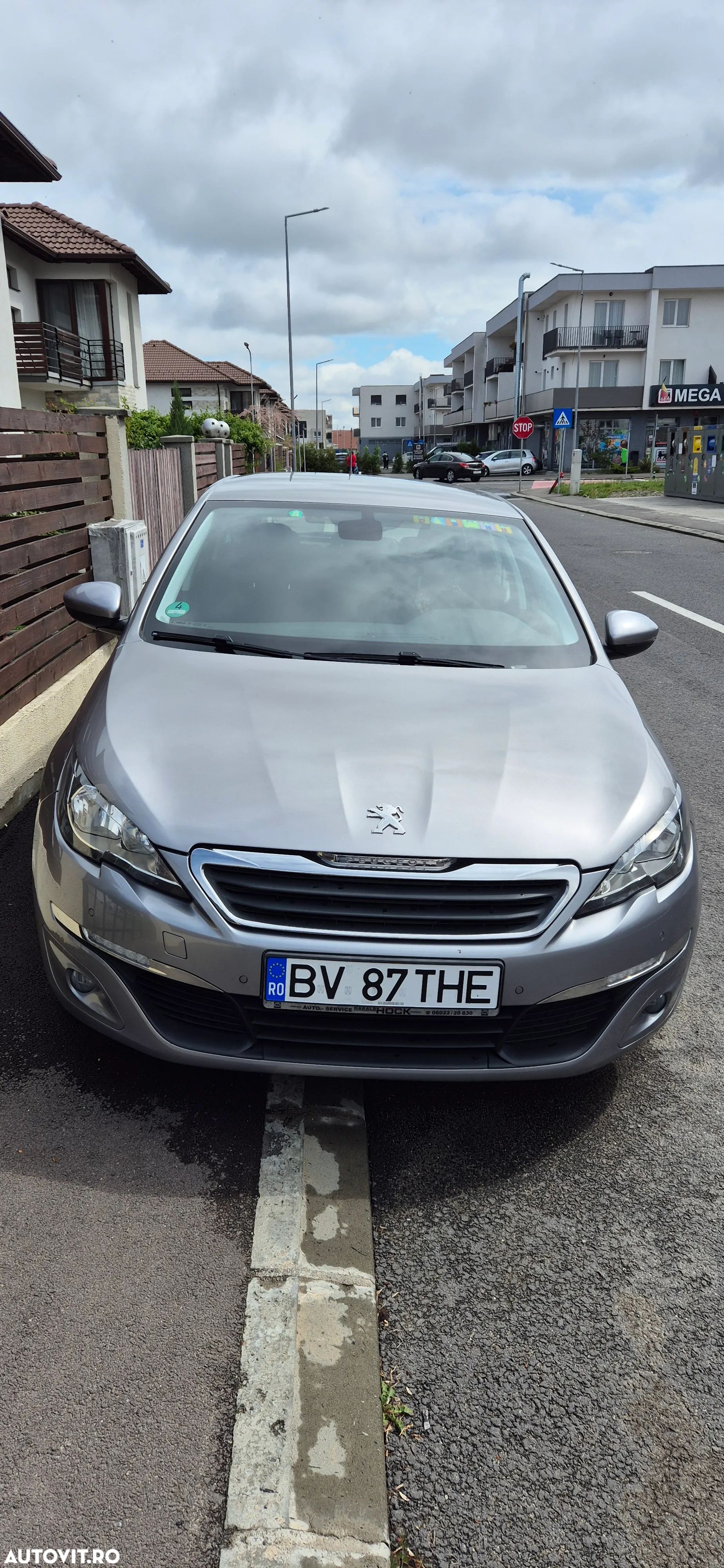 Peugeot 308 1.2 L PureTech Turbo Active - 1