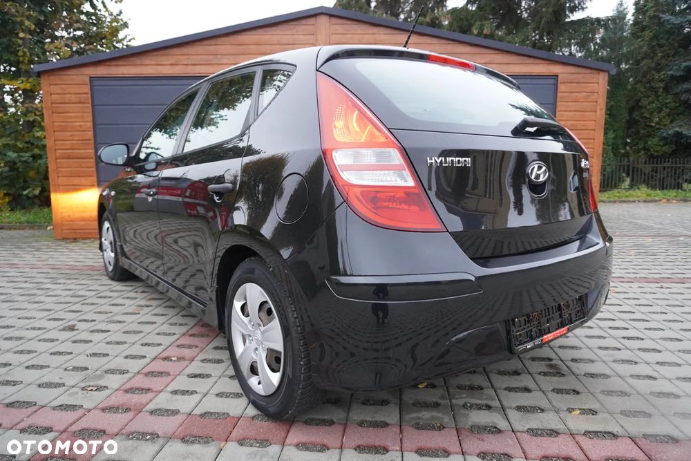 Hyundai i30 1.4 Blue Comfort - 14