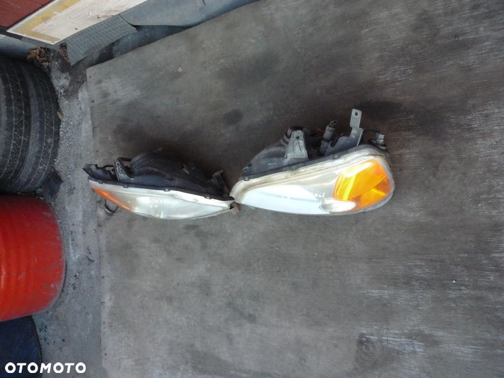 HONDA CIVIC VII SEDAN LAMPA PRZEDNIA LEWA LUB PRAWA - 3
