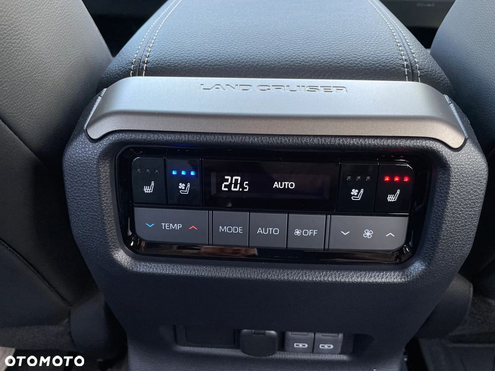 Toyota Land Cruiser LC 2.8 D-4D Executive - 19