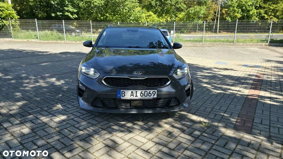 Kia Ceed 1.6 CRDi mHEV Business Line DCT - 12