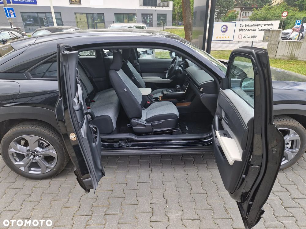 Mazda MX-30 - 15