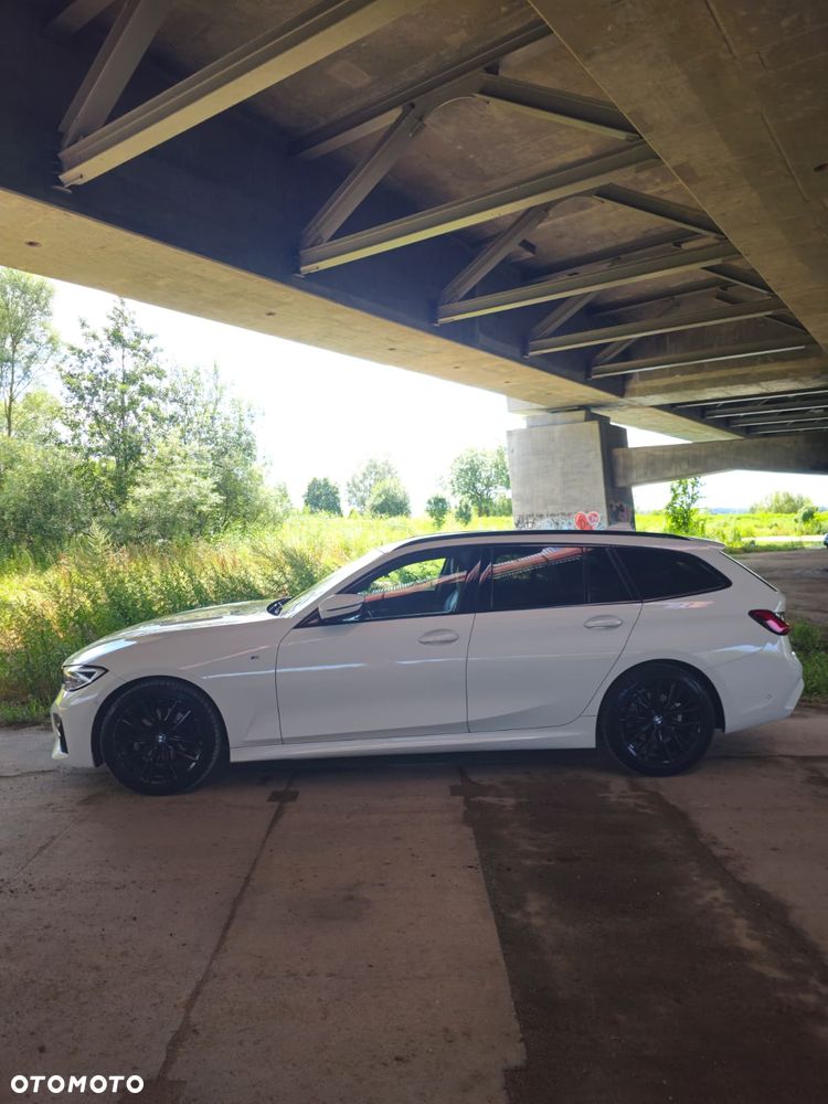 BMW Seria 3 320d xDrive M Sport Shadow - 15