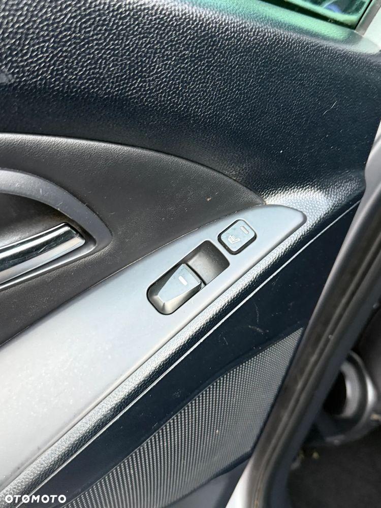 Hyundai ix35 2.0 CRDi 4WD Comfort - 11