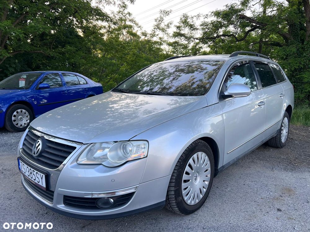 Volkswagen Passat 2.0 TDI DSG Trendline - 2