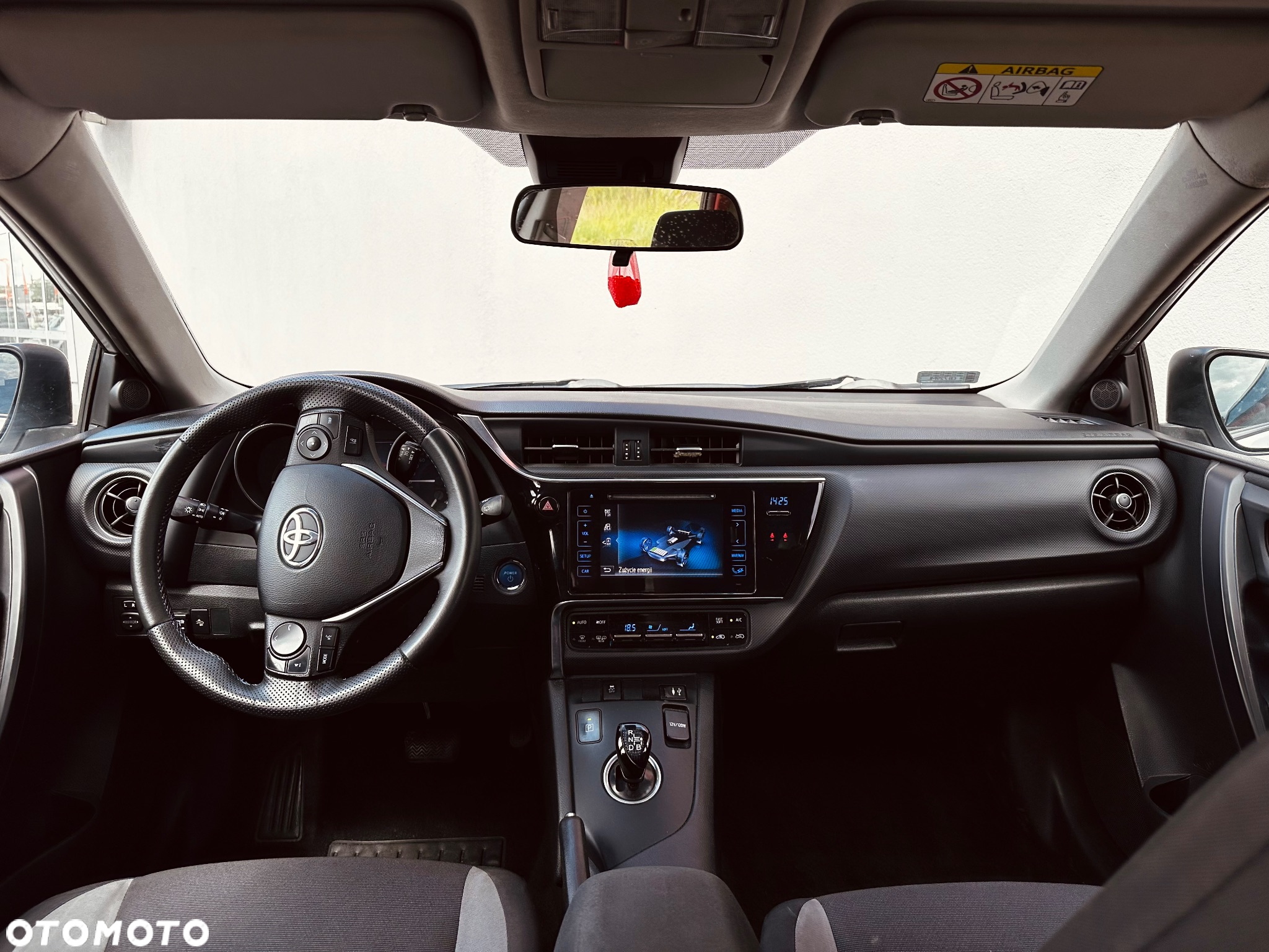 Toyota Auris - 9
