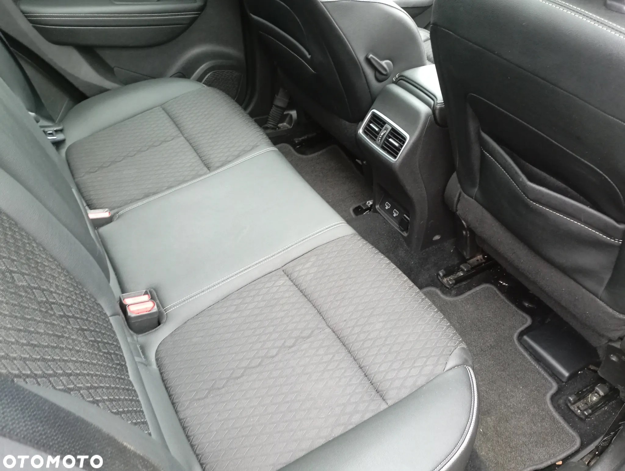 Renault Kadjar TCe 160 EDC GPF BOSE EDITION - 10