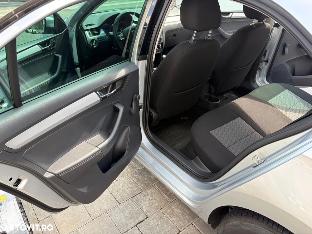 Skoda RAPID 1.0 TSI Ambition - 15