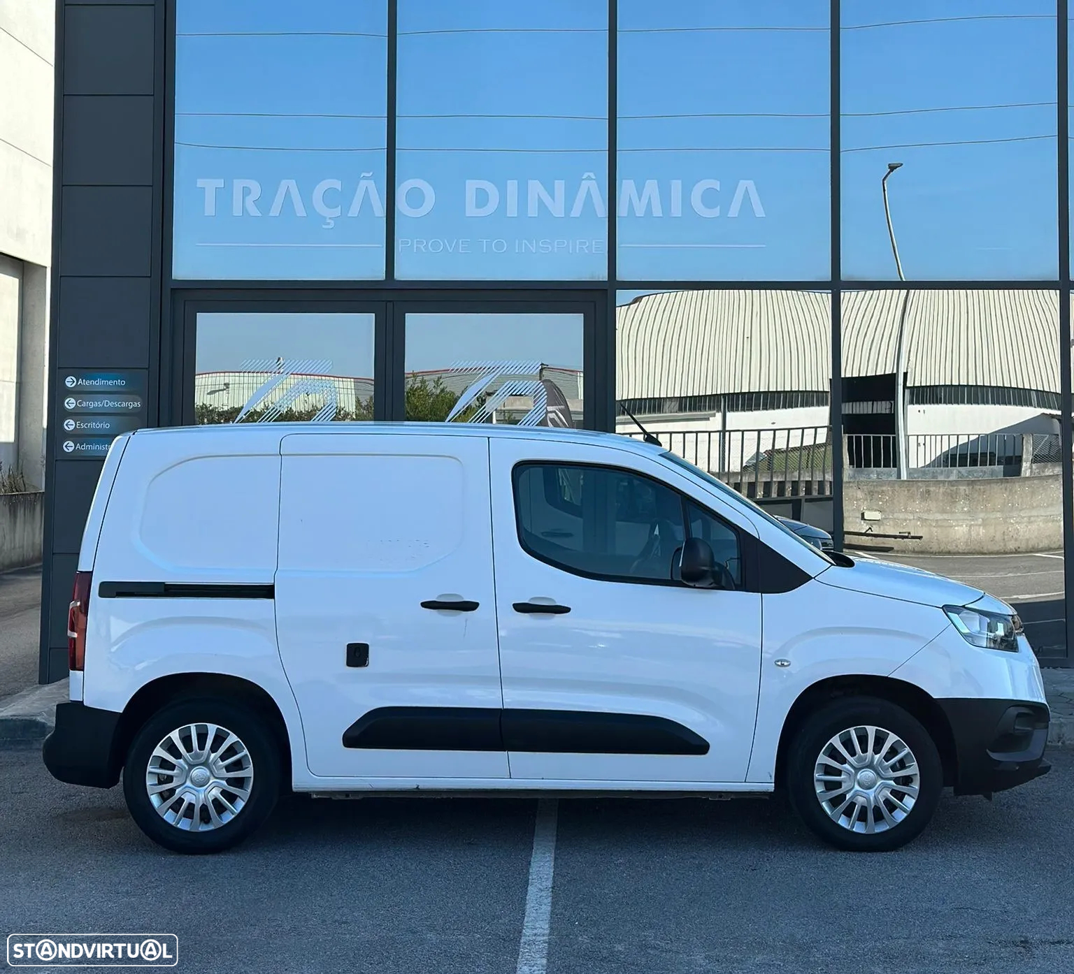 Toyota Proace City Medium 1.5D-4D L1 Business - 5