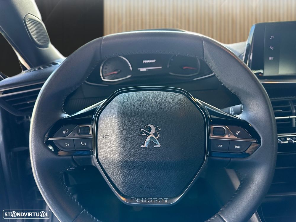 Peugeot 2008 1.2 PureTech Active - 12