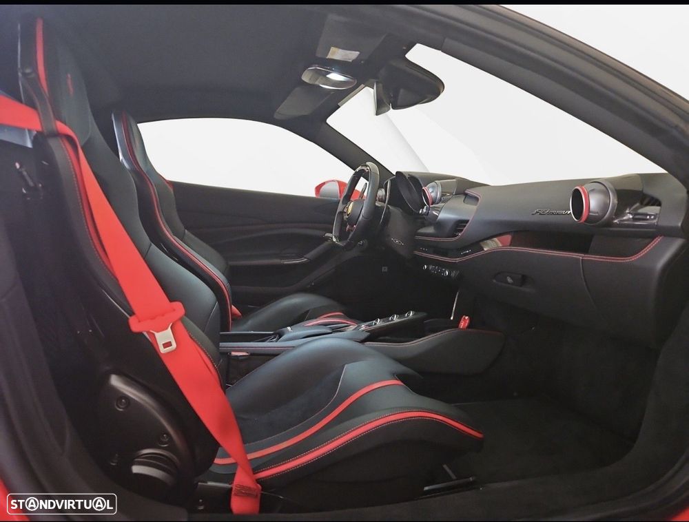 Ferrari F8 Tributo 3.9 Twin-Turbo V8 - 4