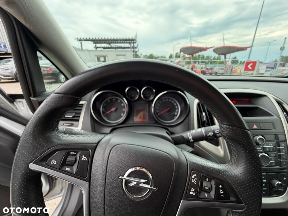 Opel Astra 1.6 Essentia - 18