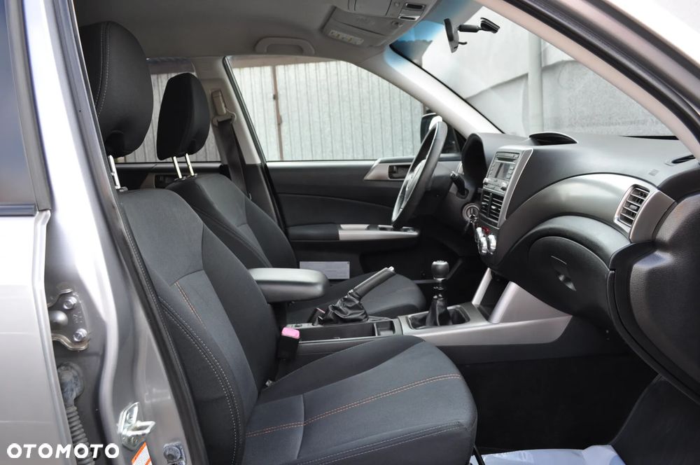 Subaru Forester 2.0D Exclusive - 15