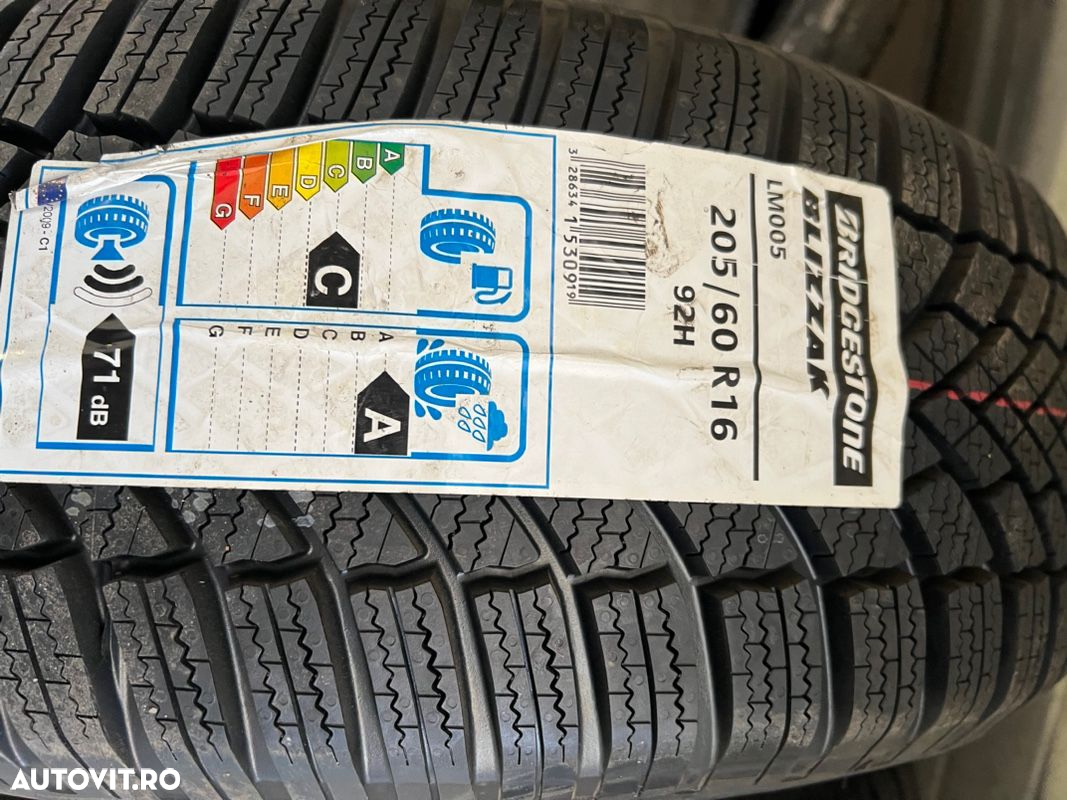 vând set jante noi originale Hyundai I40 cu anvelope  iarnă - 7