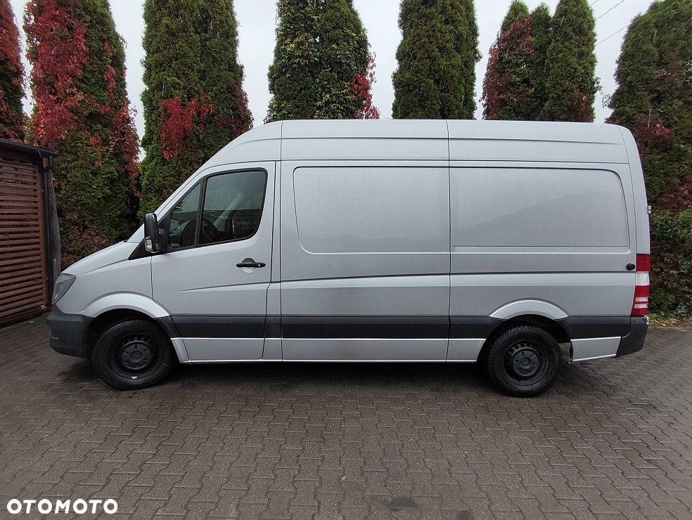 Mercedes-Benz Sprinter - 5