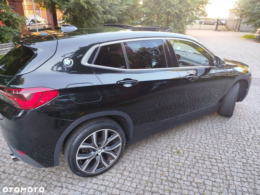 BMW X2 xDrive20i Advantage Plus - 2