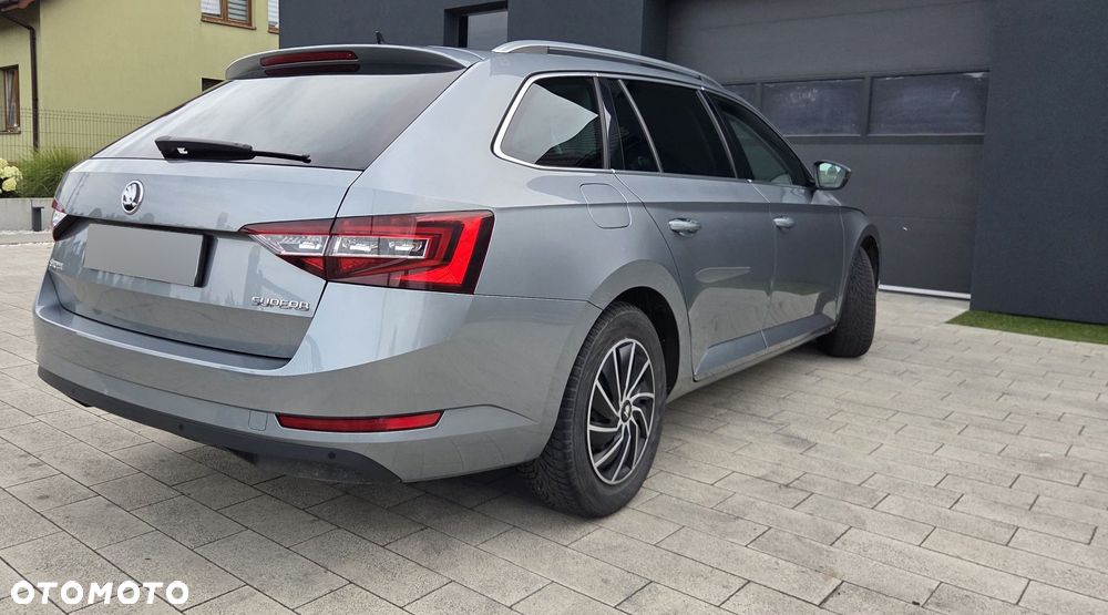 Skoda Superb 1.8 TSI Ambition - 8