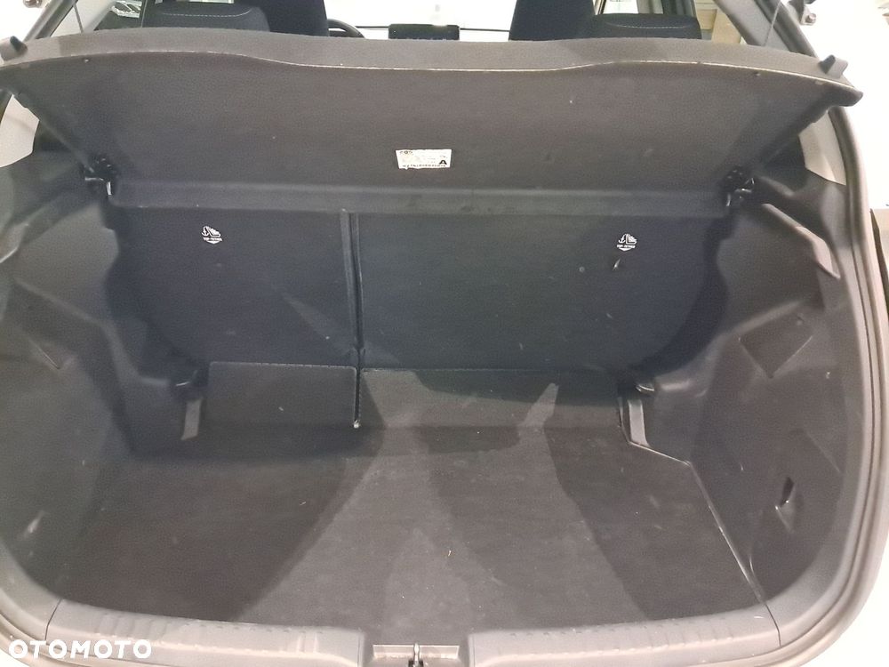 Toyota Yaris Hybrid 1.5 Style - 11