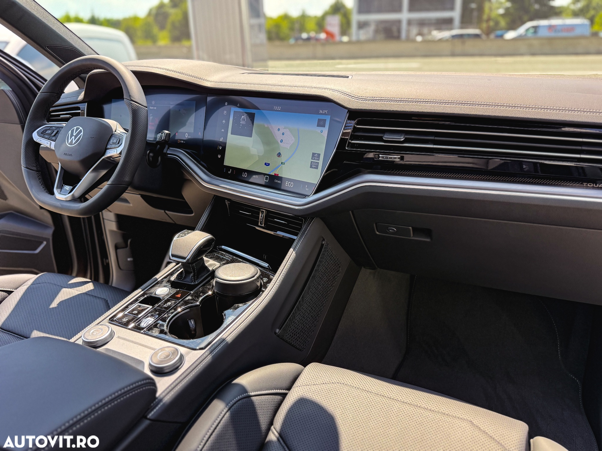 Volkswagen Touareg V6 TDI 4MOTION R-Line - 28