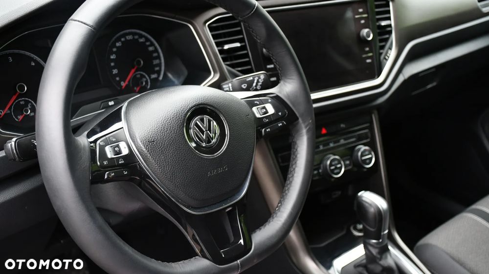 Volkswagen T-Roc - 23