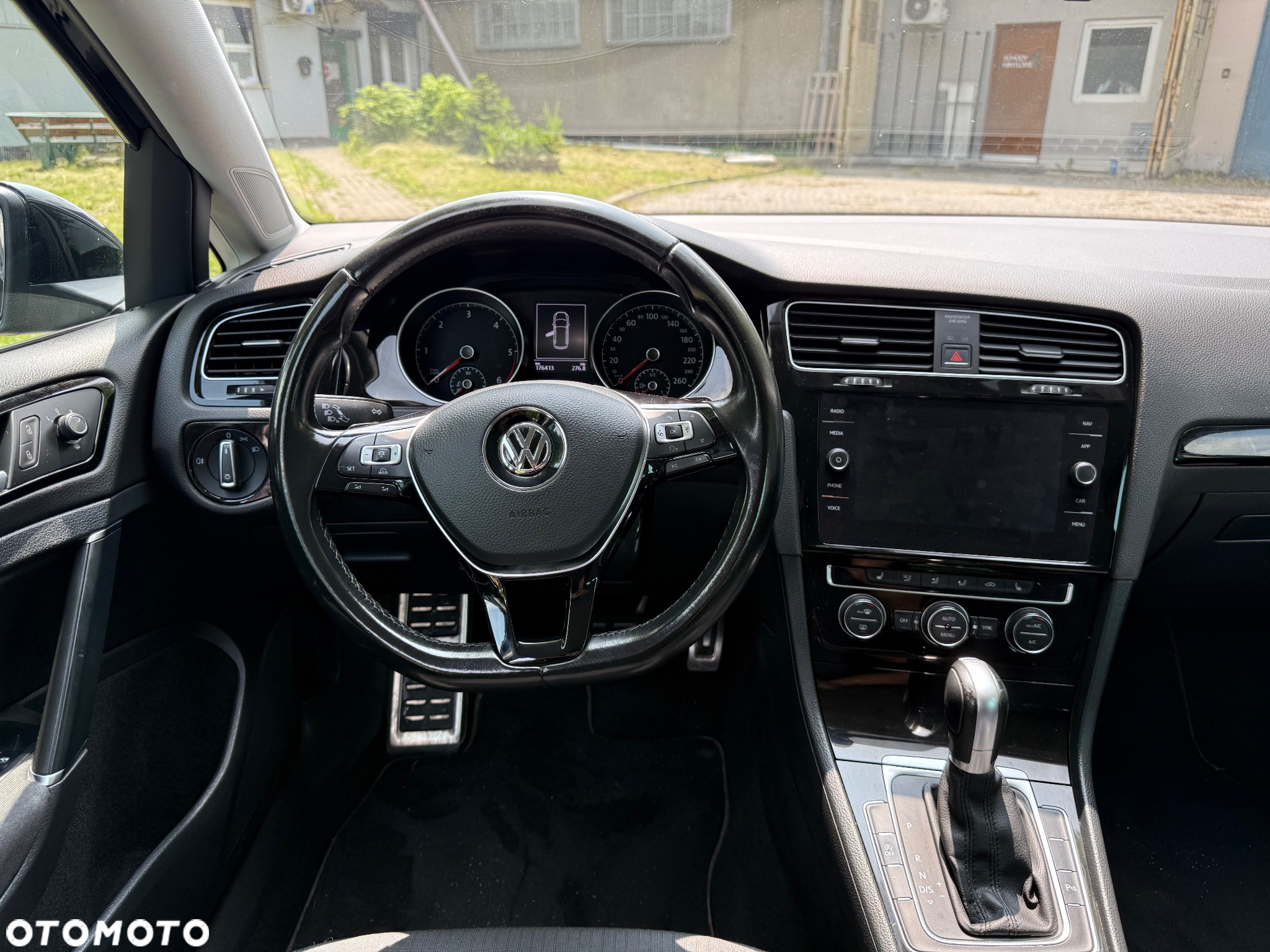 Volkswagen Golf 1.6 TDI DSG Sound - 8