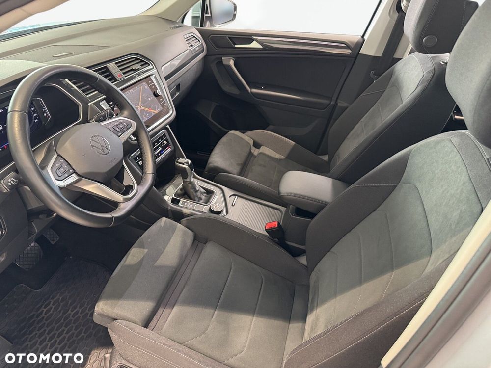Volkswagen Tiguan - 10