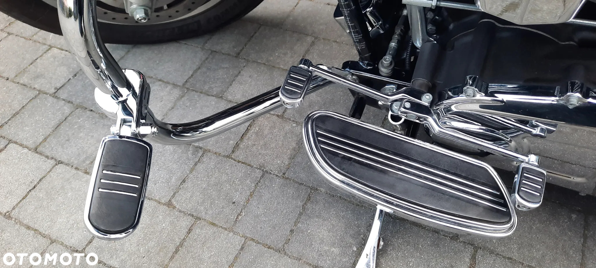 Harley-Davidson Touring Street Glide - 15