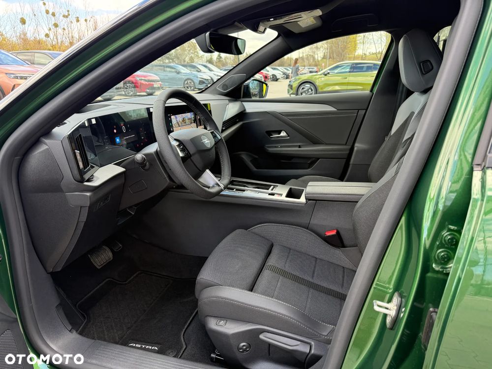 Opel Astra 1.2 T mHEV Ultimate eDTC - 16