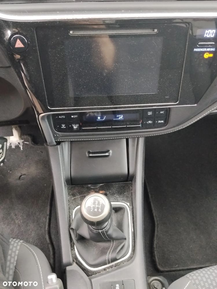 Toyota Corolla - 8