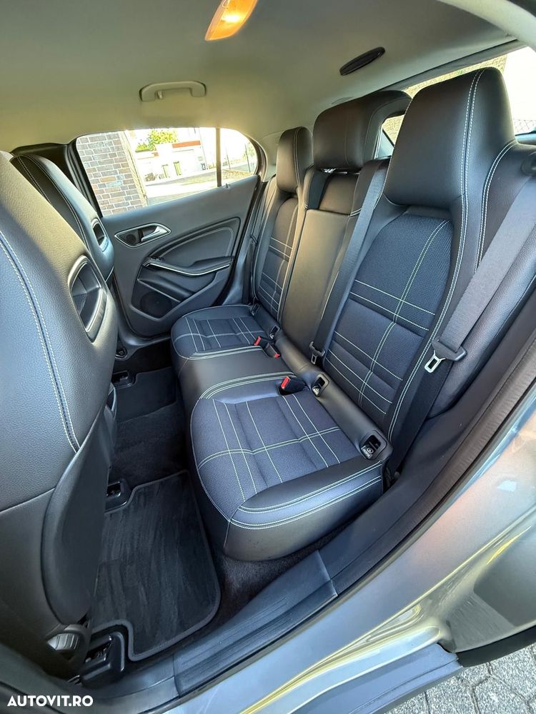 Mercedes-Benz GLA 200 7G-DCT Urban - 7