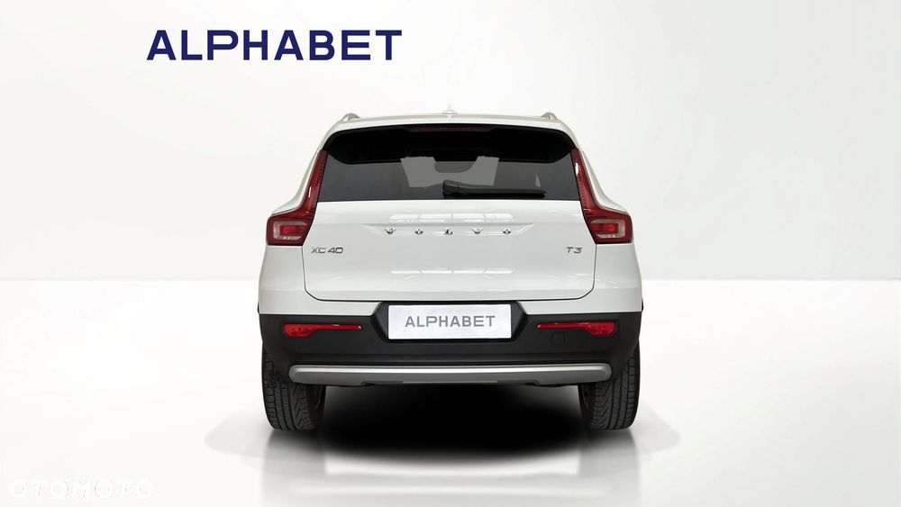 Volvo XC 40 T3 Momentum Pro - 8