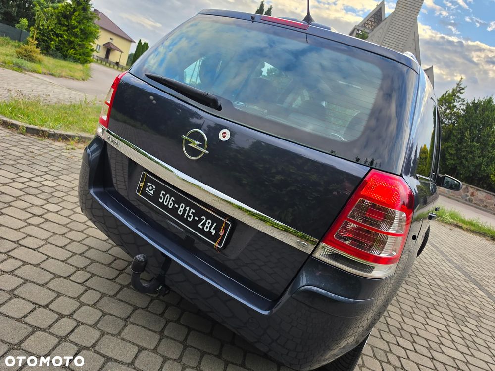 Opel Zafira 1.8 Innovation 110 Jahre - 9