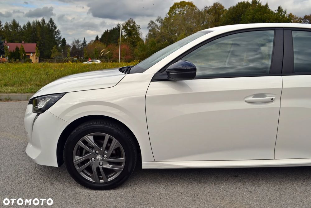 Peugeot 208 - 6