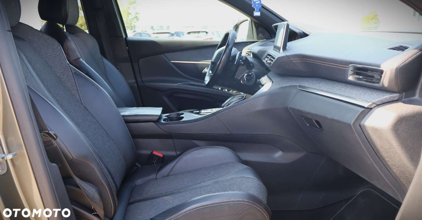 Peugeot 5008 1.6 THP Allure S&S EAT6 - 21