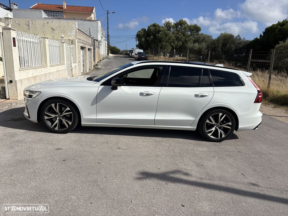 Volvo V60 2.0 B4 R-Design Geartronic - 3