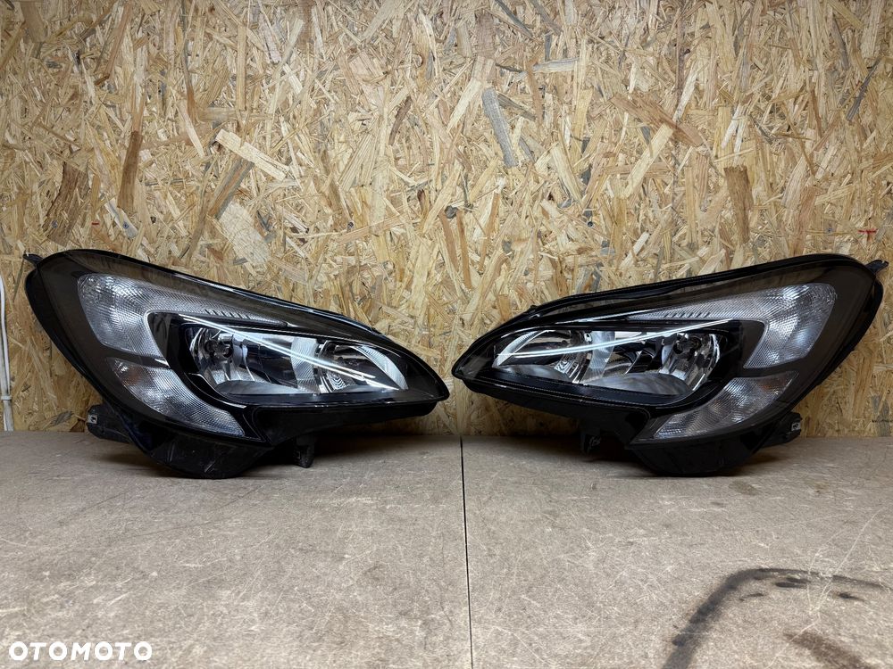 LAMPY LEWA PRAWA KOMPLET OPEL CORSA E ZWYKŁA H7 39108222 13381336