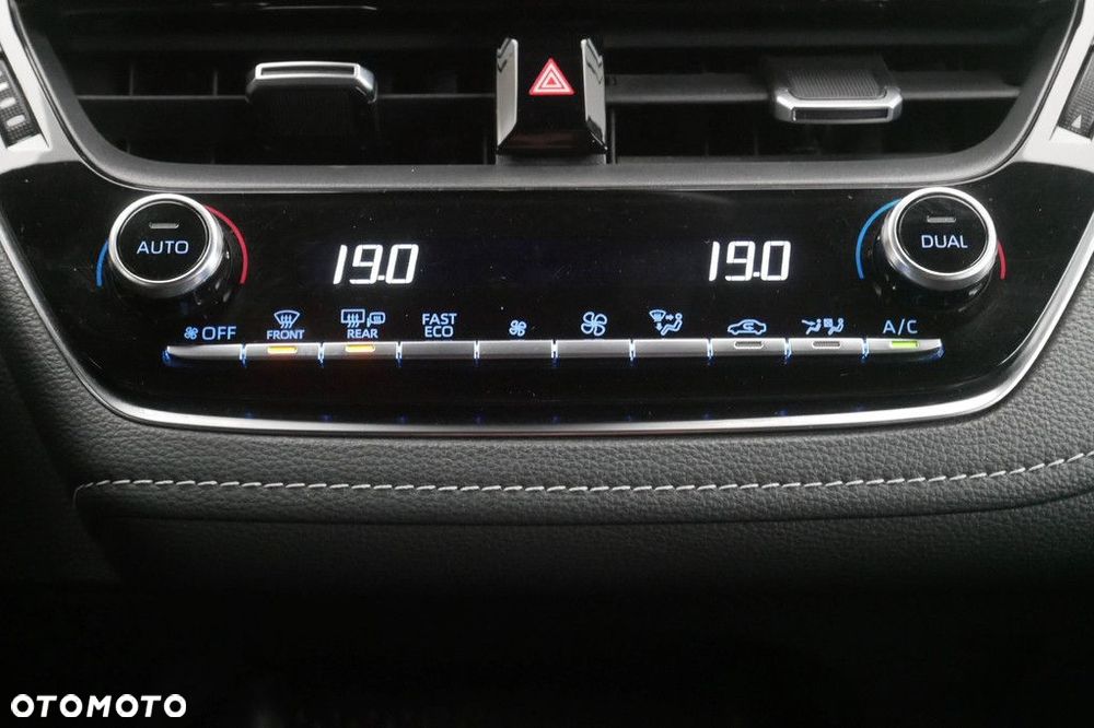 Toyota Corolla - 19