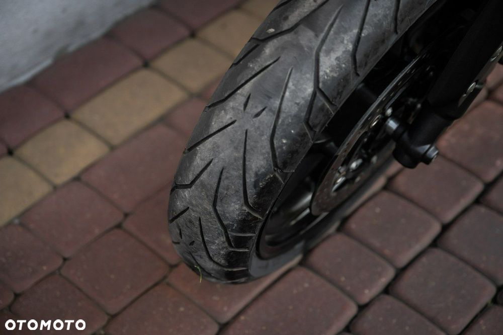 Yamaha MT - 8