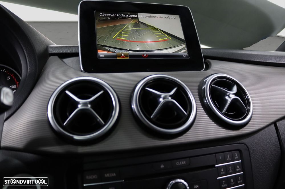 Mercedes-Benz B 180 - 5