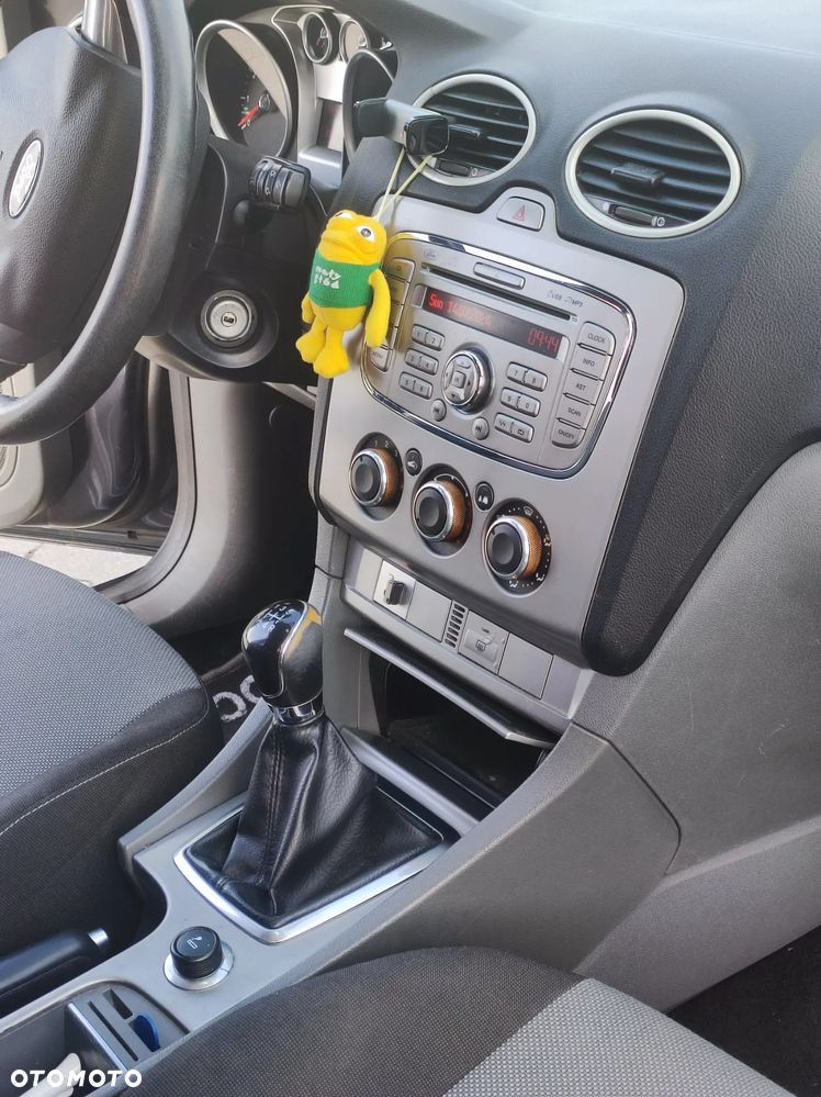 Ford Focus 1.6 Ti-VCT Trend - 10