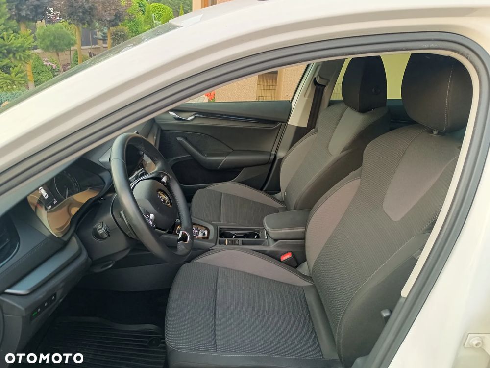 Skoda Octavia 1.5 TSI ACT Ambition DSG - 28