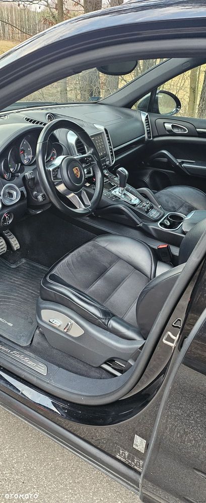 Porsche Cayenne - 15
