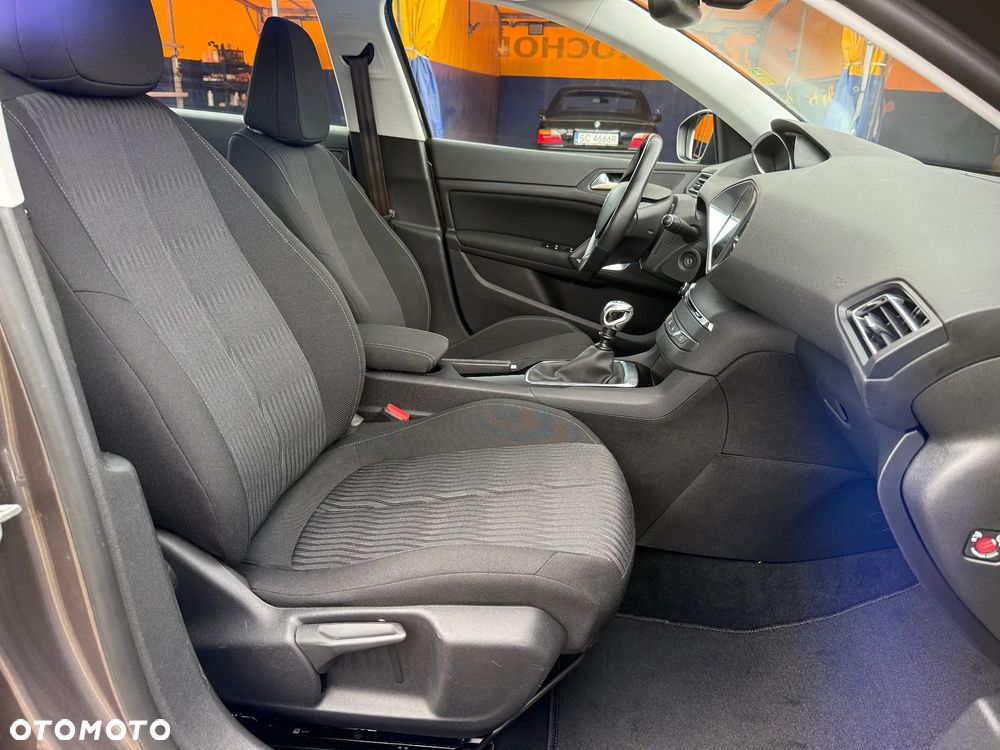 Peugeot 308 - 19