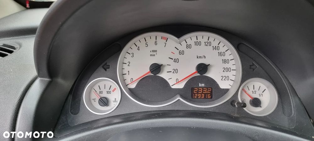 Opel Corsa - 8