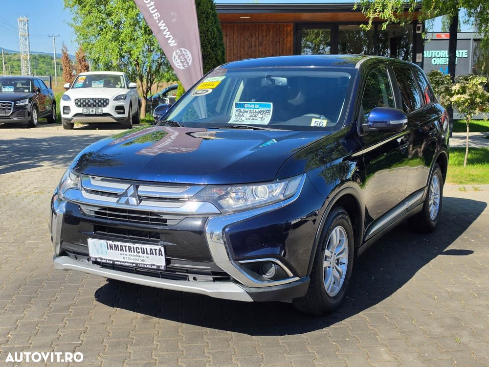 Mitsubishi Outlander - 2