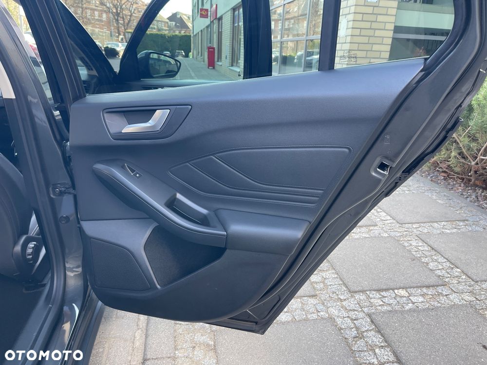 Ford Focus - 26