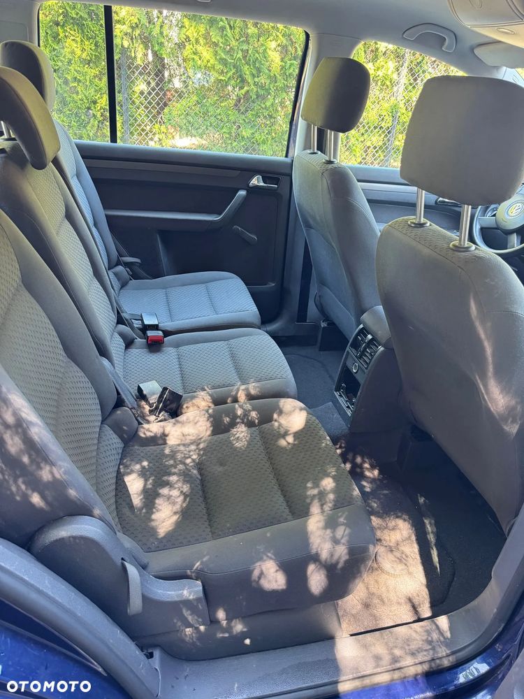 Volkswagen Touran 1.6 Basis - 9