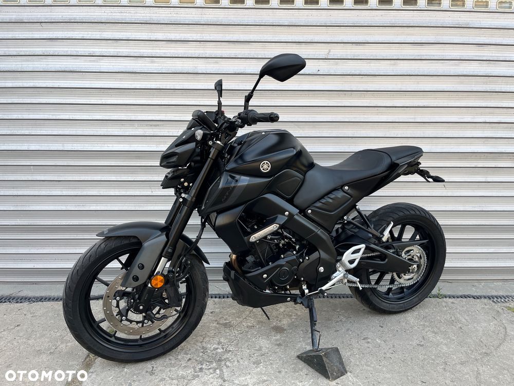 Yamaha MT - 28
